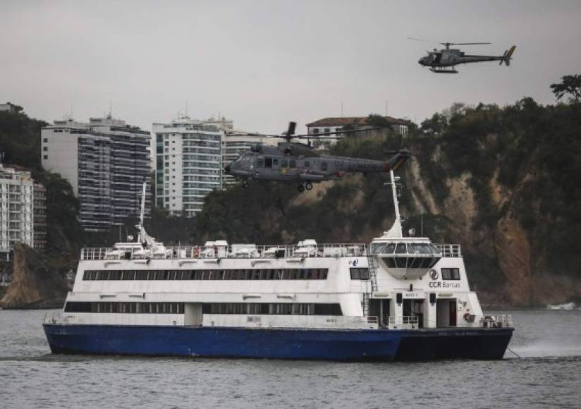 Las fuerzas de seguridad brasileñas dieron su primer golpe contra el terrorismo este jueves al desbaratar una célula 'absolutamente amateur' arrestando a unos 10 ciudadanos brasileños que planificaban ataques terroristas durante los Juegos Olímpicos en Rio de Janeiro.