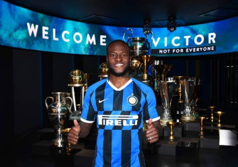 El Inter de Milán anunció el fichaje del internacional nigeriano Victor Moses, quien llega cedido por el Chelsea hasta el final de temporada. Llega de jugar con el Fenerbahçe, también como cedido.