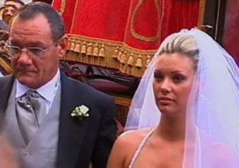 El padre de Tamara, Massimo, era empresario y fue asesinado en agosto de 2008 en un episodio que se caratuló como ajuste de cuentas.El cuerpo fue encontrado en un descampado cerca de Campoleone, al sur de la capital italiana. Estaba en avanzado proceso de descomposición con disparos en la boca y en la espalda, una ejecución típica de la mafia.