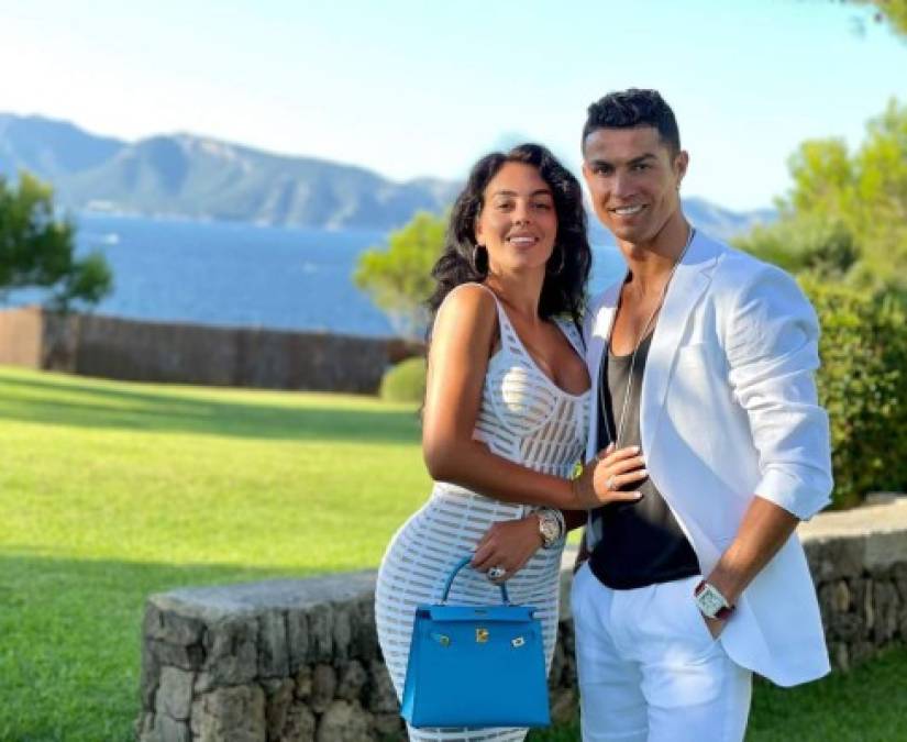 Cristiano Ronaldo mantiene una relación sentimental con la española Georgina Rodríguez y hoy con las declaraciones de la portuguesa el jugador luso podría estar metido en problemas. Foto Facebook Cristiano Ronaldo.