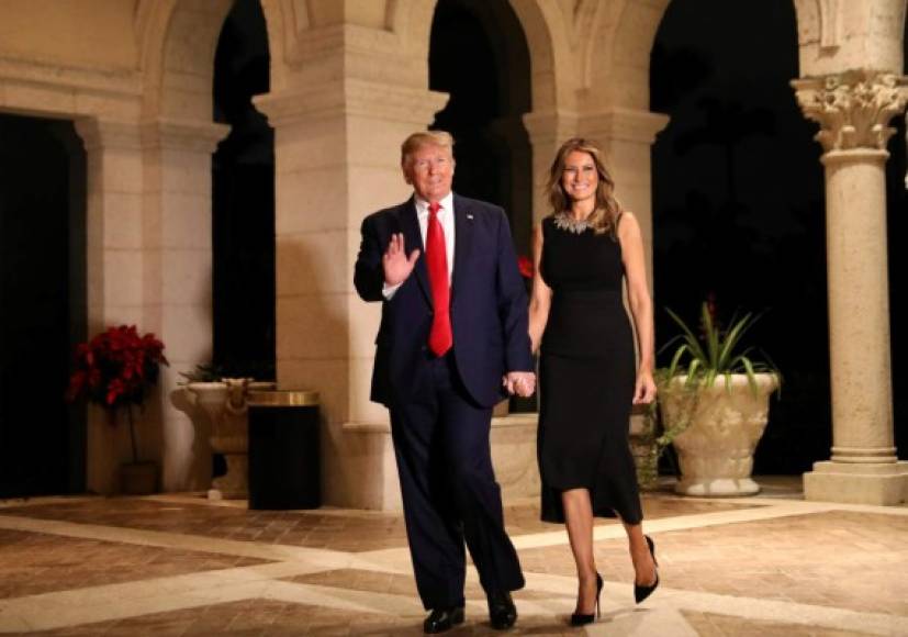 Trump y Melania fueron los anfitriones de una lujosa cena de gala para recibir el año 2020 en el resort de Mar a Lago.