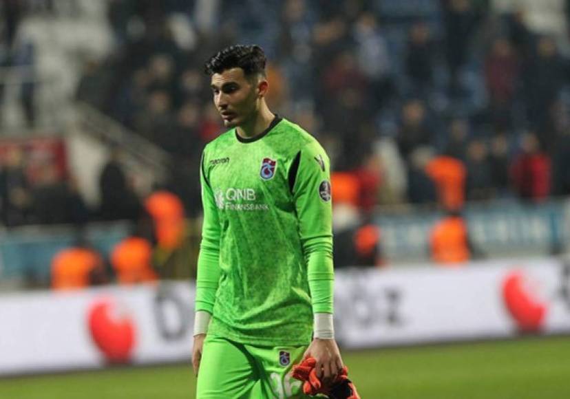El Liverpool ha hecho una oferta por el portero del Trabzonspor, Ugurcan Cakir, según ha asegurado el presidente del club 'Hay ofertas para Cakir, seguimos recibiendo ofertas. Se ha dicho que Liverpool hizo una oferta ', dijo Ahmet Agaoglu.