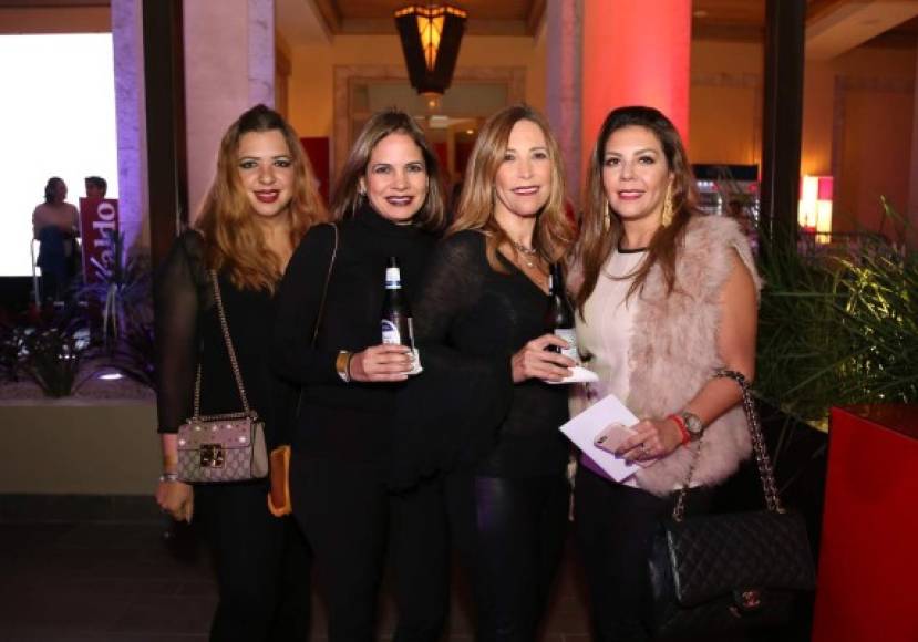 Norma García, Tatiana Zelaya, Elena Williams y Alejandra Atala.