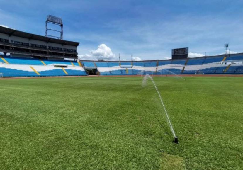 A la grama del Olímpico se le instaló un moderno sistema de riego que hace que la cancha tenga una mejor calidad. Foto cortesía.