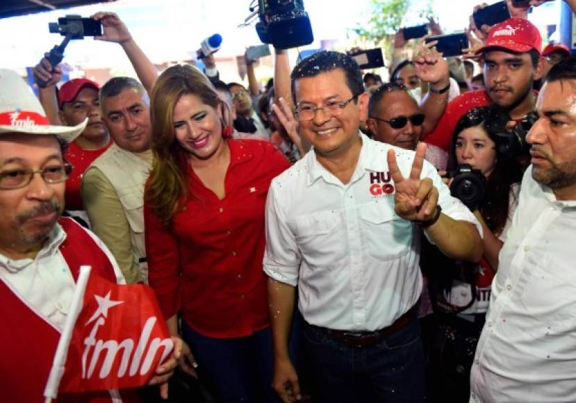 Martínez no logró despegar en los sondeos y se quedó al margen de la contienda electoral disputada por Bukele y Calleja, según las encuestas de intención de voto.