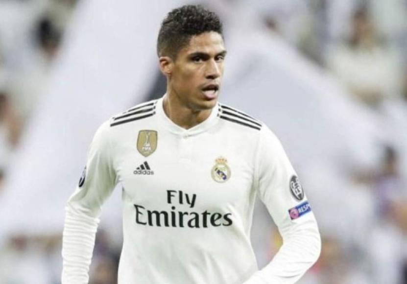 Raphael Varane: El defensa del Real Madrid nació en Lille, Francia, pero su padre Gaton Varane nació y creció en la isla caribeña de Martinica.