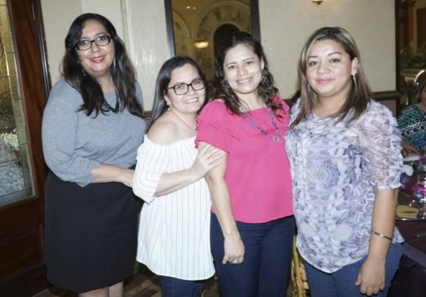 Cinthya Ortíz, Laura Sabillón, Amalia Alachán y Jessica Figueroa.