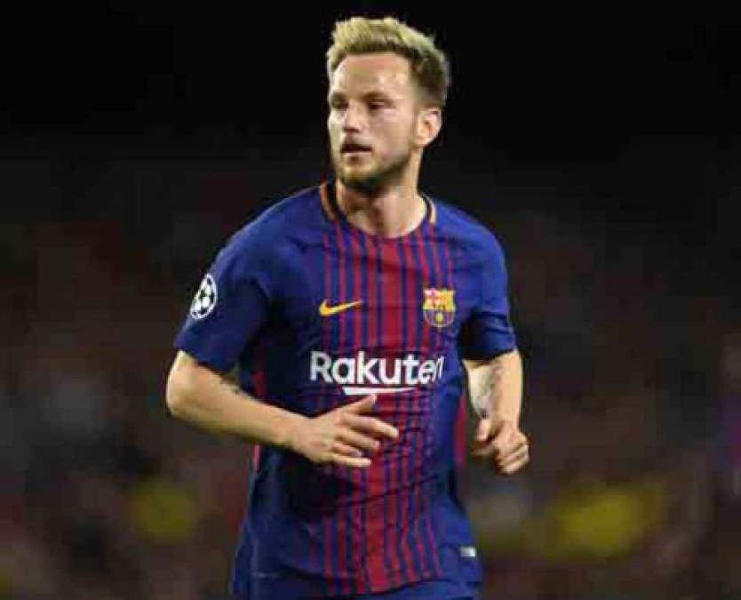 Rakitic: El PSG también quiere al destacado mediocampista croata del Barcelona. Medios españoles y franceses señalan que es el objetivo del club francés.