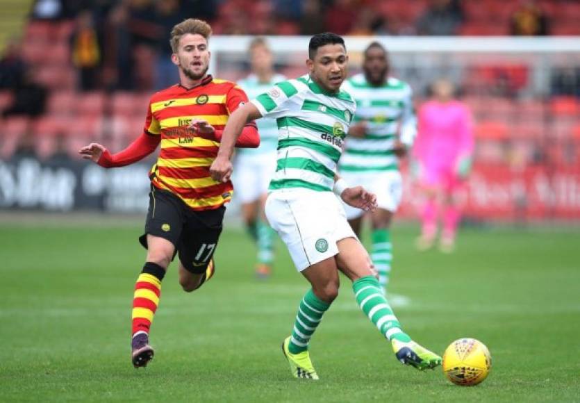 Emilio Arturo Izaguirre: El lateralsigue activo y milita en el Celtic de Escocia.