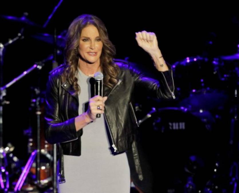 Jenner, de 65 años, ha aprovechado su experiencia de una vida bajo los focos, primero como medalla de oro de decatlón en los Juegos de Montreal 1976 y años después como cabeza de familia de las mediáticas Kardashian, para volcarla en una nueva labor que ha empezado por ella misma.