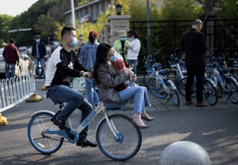 Wuhan, epicentro de la pandemia de coronavirus, celebró la semana pasada el fin del encierro tras levantarse el estricto confinamiento por el letal virus en esa ciudad de más de 11 millones de habitantes en China.