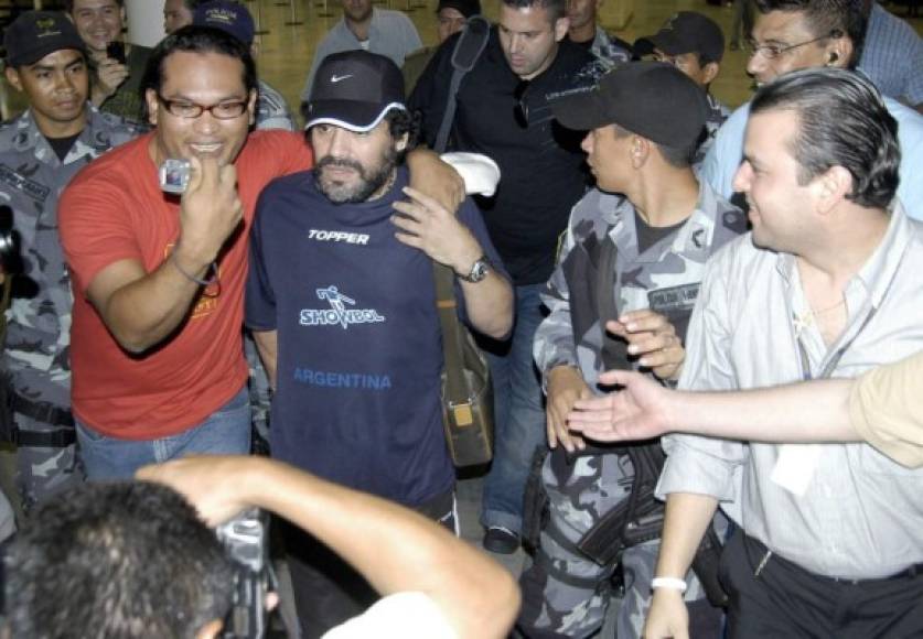 Maradona contó con seguridad privada en su visita por Honduras.