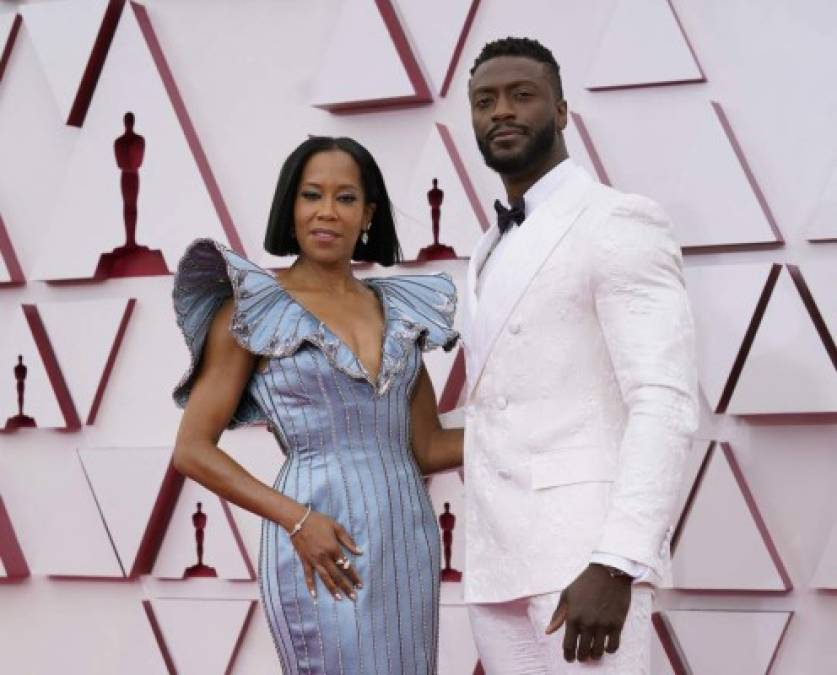 Regina King y Aldis Hodge.