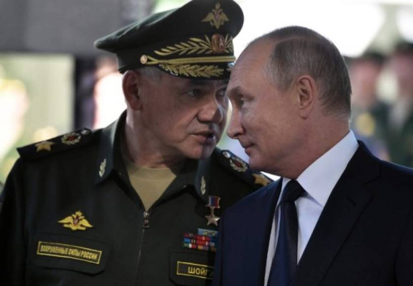 El ministro de Defensa ruso, Serguéi Shoigu, anunció esta semana que tropas rusas y chinas participarán a partir de ahora en maniobras militares conjuntas de manera regular y ya no se limitarán a los tradicionales ejercicios antiterroristas.