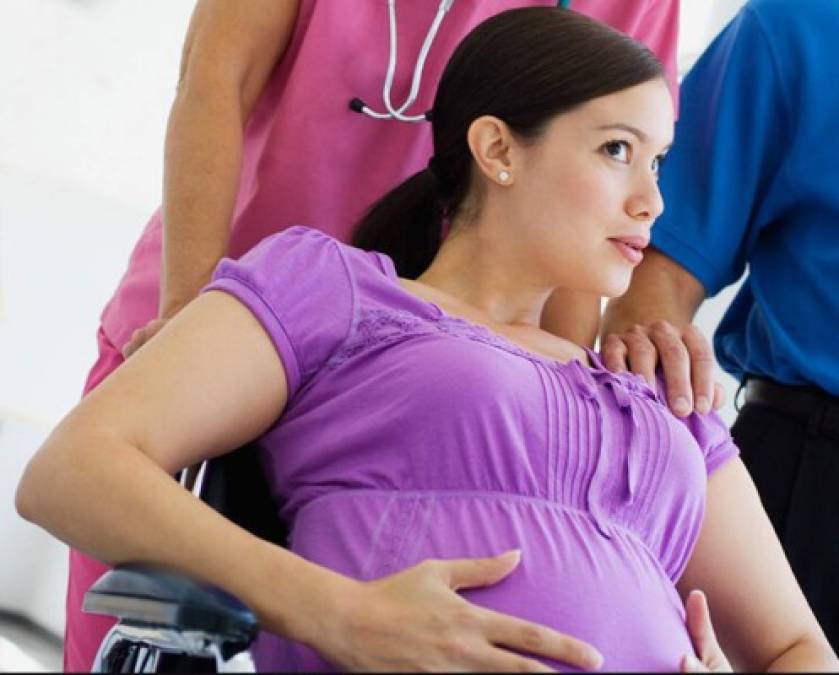Una mujer embarazada puede presentar complicaciones durante el eclipse. Por lo que puede adelantarse el parto.