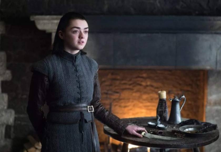 - Arya Stark: La niña con ademanes de 'marimacho' de la primera temporada se convierte en una de las más diestras asesinas en escena, que además, salva a todos del Rey de la Noche. <br/><br/>Entre sus mil caras conviven la hermana que trata de proteger a su familia con la fría asesina que busca venganza por la muerte de su padre. El último capítulo parece que le reserva un papel especial.<br/>