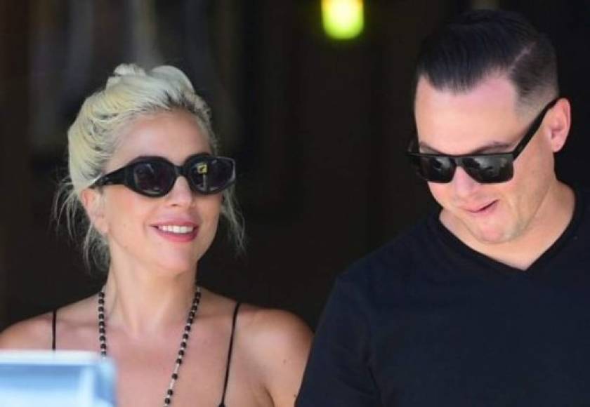 Desde la separación de Cooper con Irina, Lady Gaga no ha vuelto a ser vista ni cerca del actor. <br/><br/>Hace unos meses salió a la luz su romance con uno de sus sonidistas, que al parecer no llegó a buen puerto y ahora la cantante esta de nuevo en la soltería. <br/><br/>En cuanto a Cooper, el intérprete permanece enfocado en sus proyectos y su hija, y solo ha sido relacionado con otras famosas, pero no se ha presentado ninguna prueba de un posible romance.