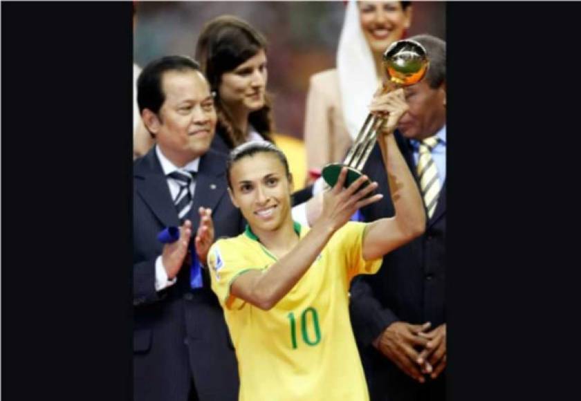 En el Mundial de Fútbol Femenino de 2007, Brasil perdió en la final (2-0) frente a Alemania. Marta fue Balón de Oro y Bota de Oro de la Copa del Mundo de la FIFA.