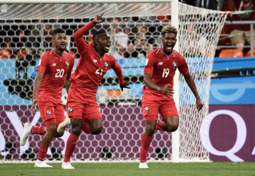 La selección centroamericana llegó a soñar con celebrar su primer triunfo mundialista al cobrar ventaja gracias a un gol en contra de Yassine Meriah a los 33 minutos.