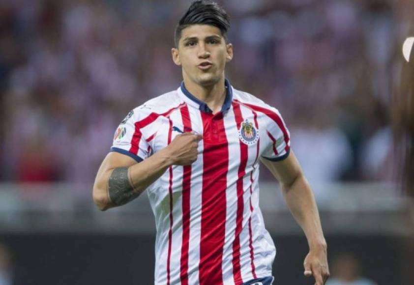 En 2016, cuatro hombres armados secuestraron al futbolista mexicano Alan Pulido cuando salía de una fiesta en Ciudad Victoria, Tamaulipas.<br/><br/>El hermano del deportista, Armando, contó que los delincuentes le contactaron en dos ocasiones para pedirle 6 millones de pesos mexicanos por la liberación del seleccionado nacional.