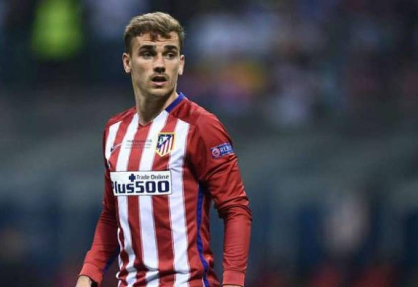 Pese a fallar el penal en la Final, el delantero Antoine Griezmann del Atlético de Madrid aparece en la lista de la Uefa.