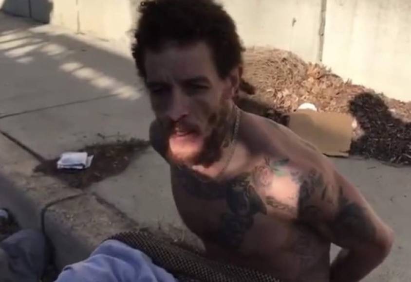 Delonte West volvió a ser el centro de las miradas luego de haberse publicado un video en el que una persona lo golpea de forma brutal en el medio de una autopista.