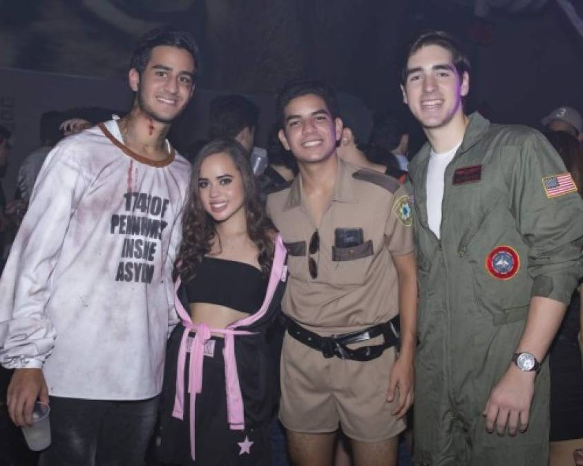 Gilberto Garza, Cristina Bográn, Emiliano Garza y Alejandro Hepburn.