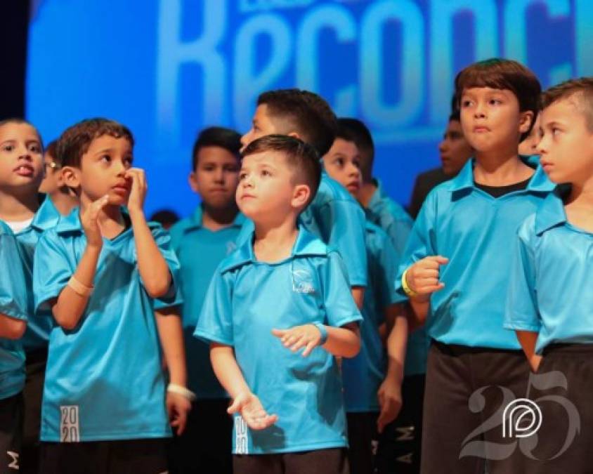 Los niños también fueron parte especial de la reunión.