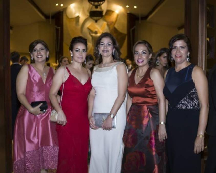 Alexandra Vogelsang, Mayda Ayestas y Ruth Marie Sabillón.