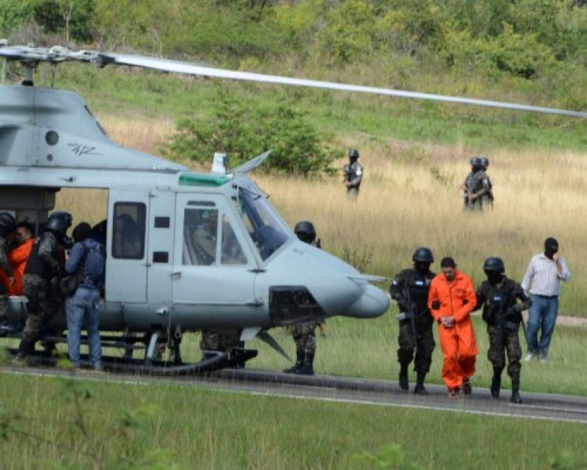 Los principales líderes del Barrio 18 (pandilla) fueron trasladados por la Policía Militar de la penitenciaría Marco Aurelio Soto a otras prisiones de máxima seguridad. AFP