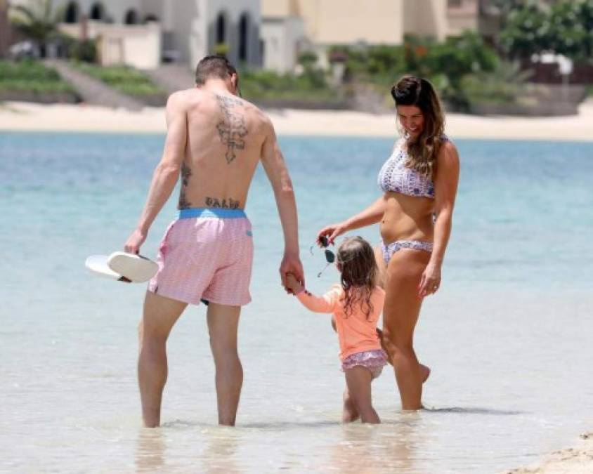 Vardy junto a su hija y esposa. FOTO THE SUN.