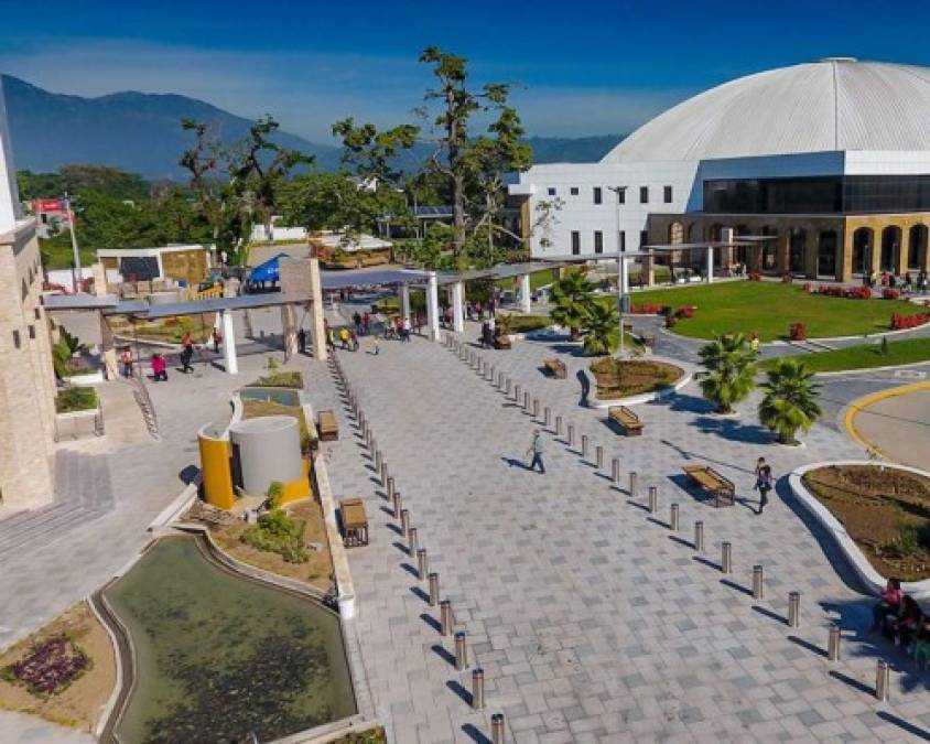 El nuevo edificio estará conectado con el auditorio mayor de Ebenezer.