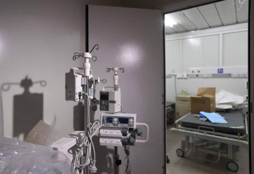 El hospital contará con sofisticado equipo médico para tratar a los pacientes infectados con el letal virus.