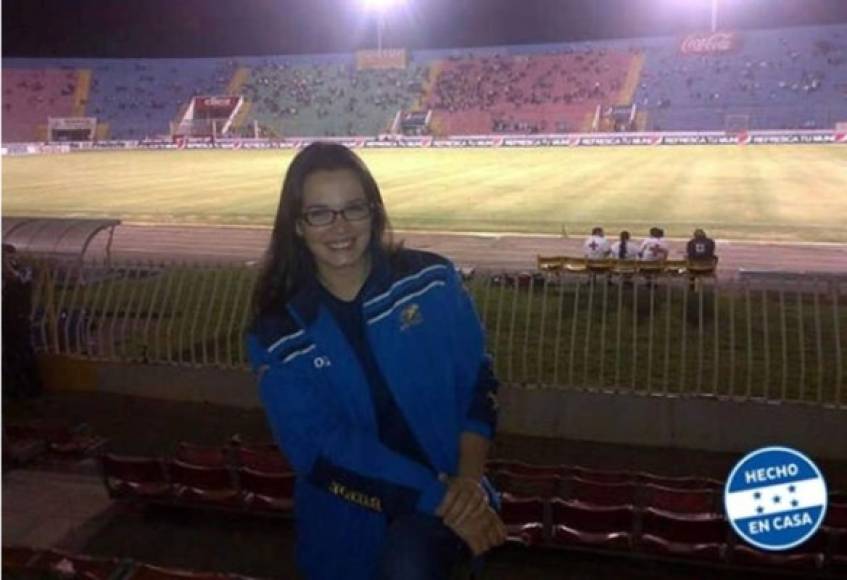 Carmen Boquín, presentador ade Bein Sport, es aficionada del Motagua.