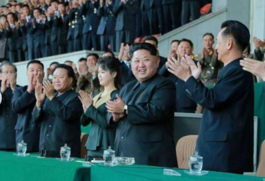 Todo gira entorno a la ausencia de Kim Jong-un en los festejos del que sería el 108º cumpleaños de su abuelo y el fundador de la nación, Kim Il-sung, el pasado 15 de abril.
