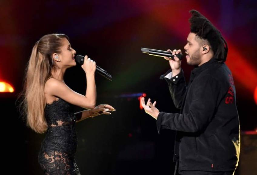 Ariana Grande y The Weeknd.