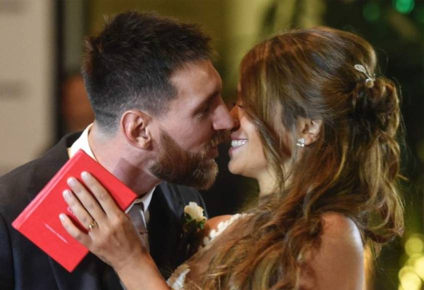 Messi y Antonella se han casado. AFP PHOTO / EITAN ABRAMOVICH