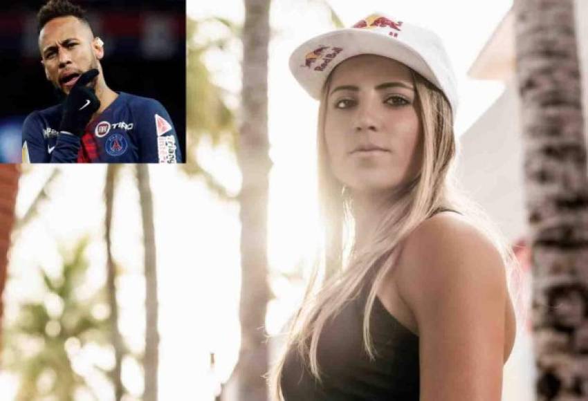 Neymar ha decidido hacer público su amor. Tras terminar con Bruna Marquezine y después de rumores sobre nuevas relaciones, el futbolista brasileño del PSG ha declarado su amor a una nueva chica.