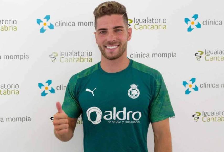 Luca Zidane: El portero fue presentado como nuevo refuerzo del Racing de Santander luego de ser dado de baja en el Real Madrid. 'No puedo estar más contento e ilusionado por esta nueva etapa que inicio. Me va a venir bien salir del Real Madrid y de Madrid, conocer un equipo nuevo y una nueva ciudad', dijo el hijo de Zidane.