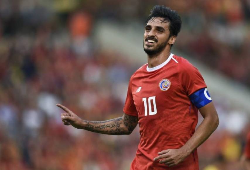 Bryan Ruiz - El costarricense ha tenido un gran recorrido en el fútbol, Alajuelense de Costa Rica, Gent de Bélgica, FC Twente y PSV de Holanda, Fulham de Inglaterra, Sporting Lisboa de Portugal y Santos de Brasil. También ha destacado en la selección tica.