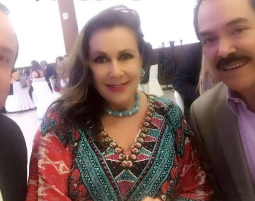 Aunque la hermana mayor de Thalía no lo ha reconocido públicamente, es evidente que pasó por el bisturí.