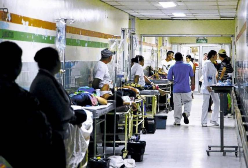 En lo que va del año se han atendido en el hospital a 3,419 pacientes con el virus. En San Pedro Sula se reportan 3,268 casos, en la última semana se incrementaron un 33% los enfermos graves.