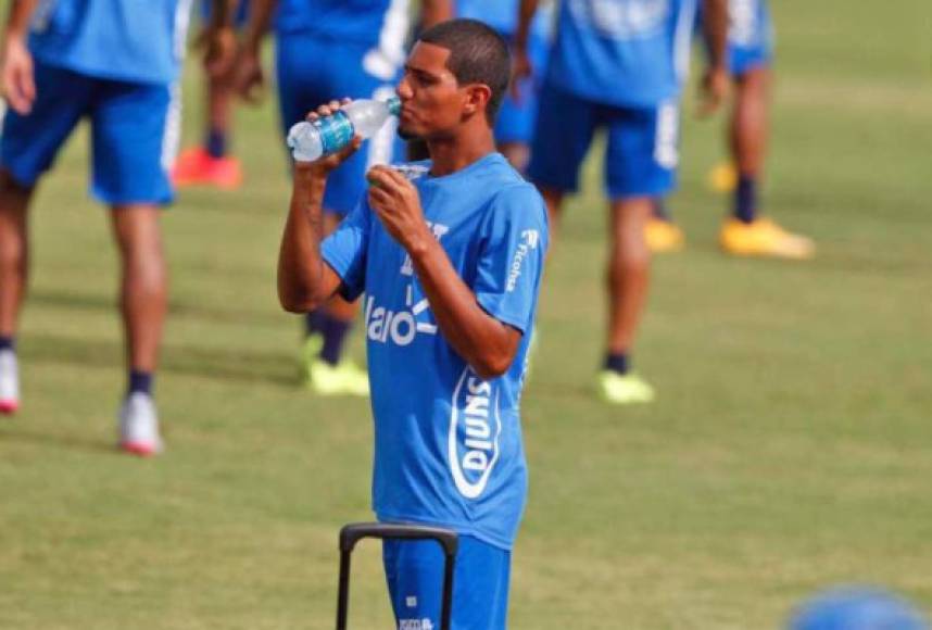 Bryan García es un lateral izquierdo que milita en el DC United y que saltó a la fama gracias al Vida.