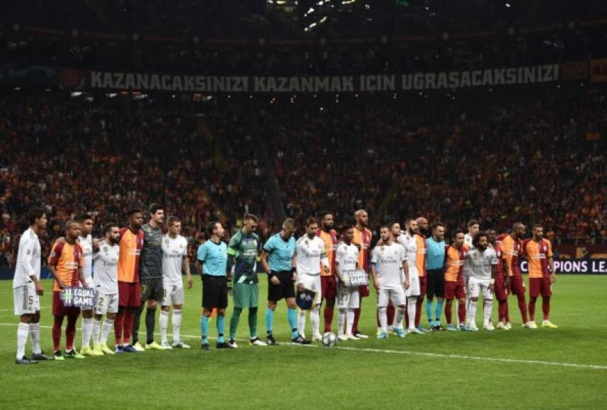 Galatasaray y Real Madrid llegaban ugidos de sacar la victoria. Al final el club blanco se impuso por la mínima diferencia