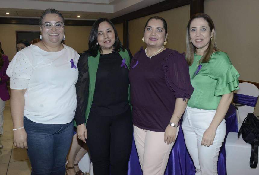 Wendy Maldonado, Gladys Reyes, Vivian Alberty y Claudia Fúnez