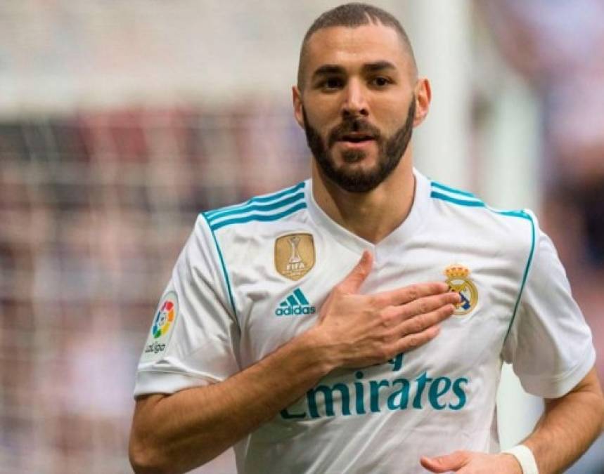 Benzema: Zidane también ha señalado que el atacante galo entra en sus planes en la próxima campaña.