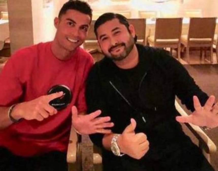 El Príncipe de Johor es un gran amigo de nada más y nada menos que el astro luso Cristiano Ronaldo.