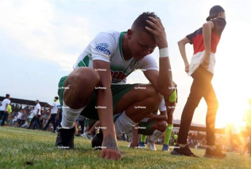 Kene Ulloa fue uno de los jugadores que se vio más afectado por el descenso del Juticalpa FC.