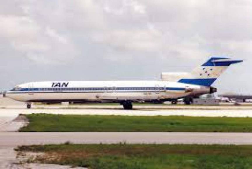21 DE OCTUBRE DE 1989<br/>Uno de los accidentes más recordados ocurrió cuando un Boeing 727 de Tan-Sahsa se estrelló contra el Cerro de Hula, cercano a la aldea Las Mesitas. Se trata de una de las tragedias aéreas con mayor número de víctimas, falleciendo 123 de los 146 pasajeros que viajaban en el avión.