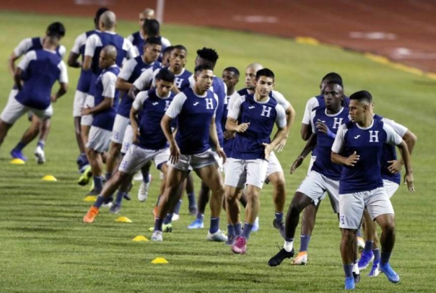 La Bicolor quedó lista para recibir a los trinitecos en el estadio Olímpico.